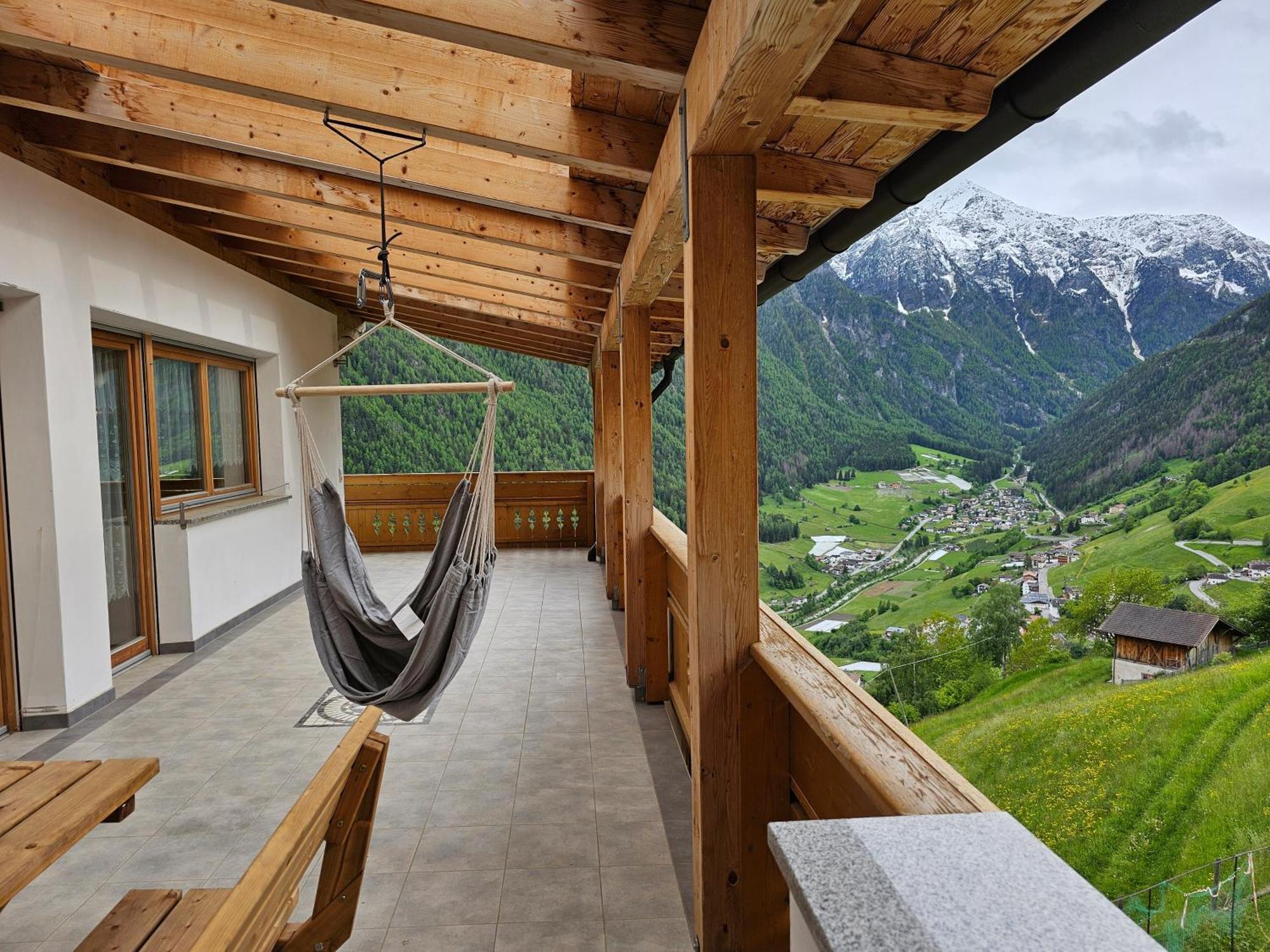 Alpenblick Lodge Tscholl マルテッロ エクステリア 写真