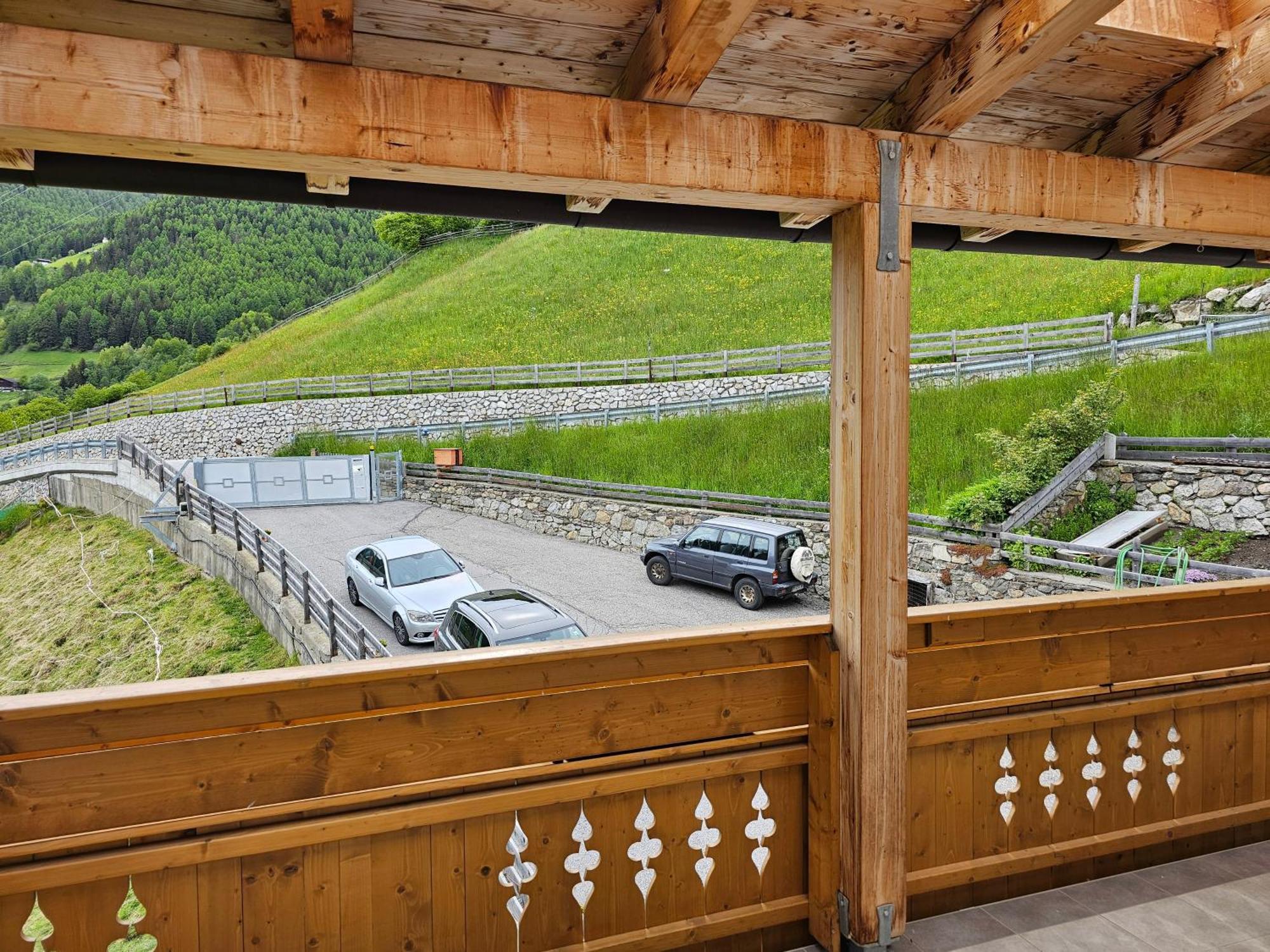 Alpenblick Lodge Tscholl マルテッロ エクステリア 写真